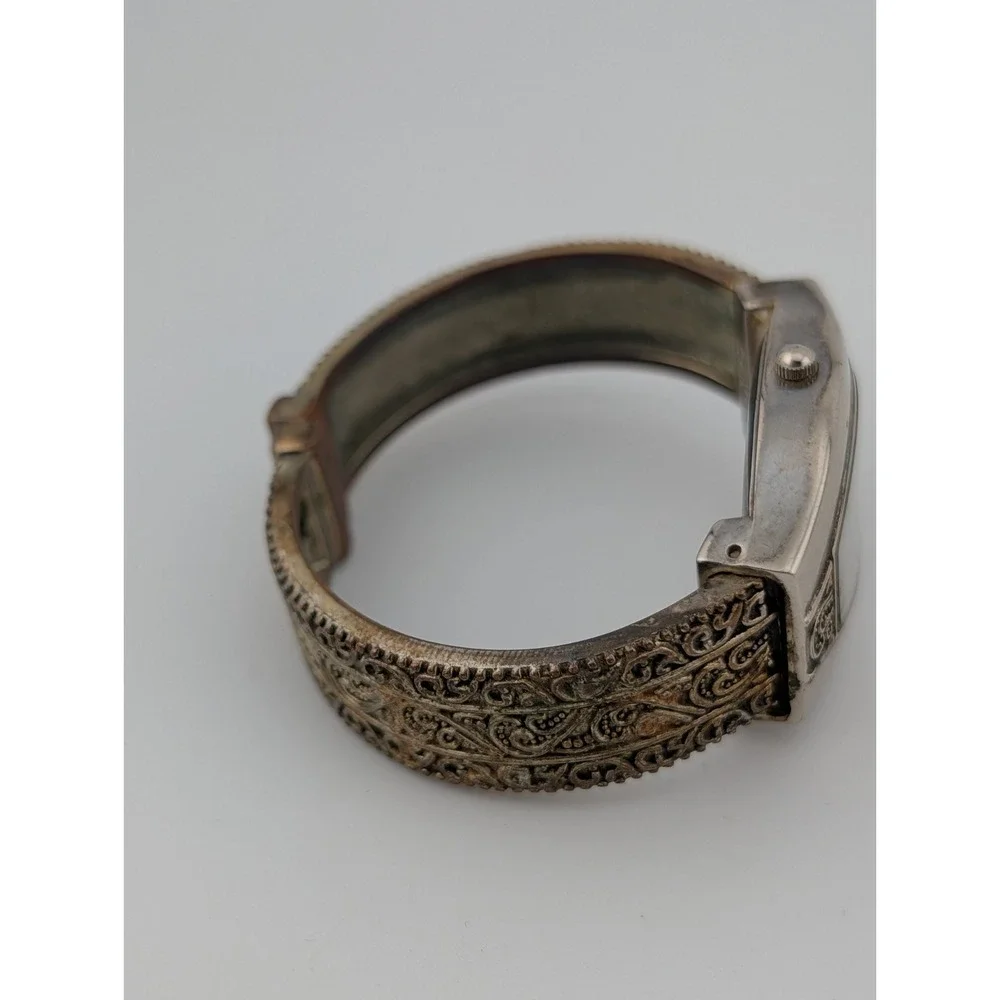 Geneva Platinum Silver Tone Watch Scroll Details‎ Open Cuff Bangle- New Battery